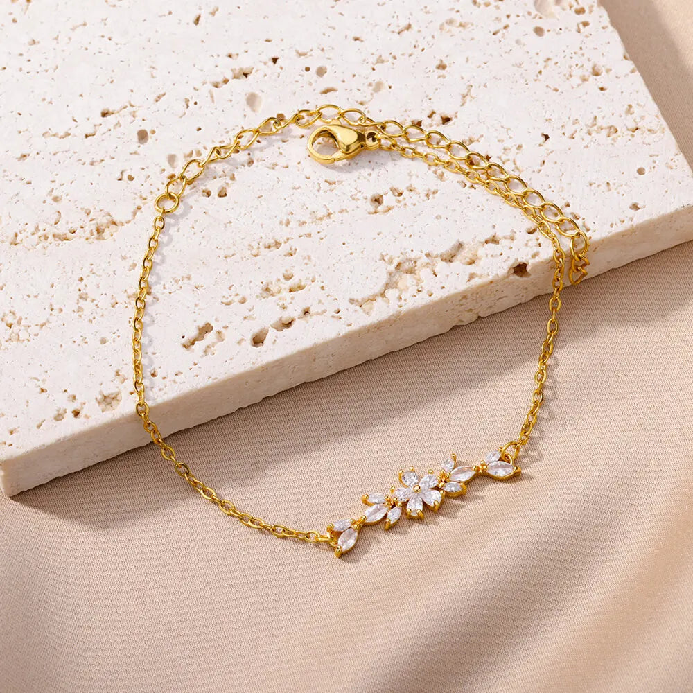 Elegante pulsera de flores de circonia para mujeres y niñas