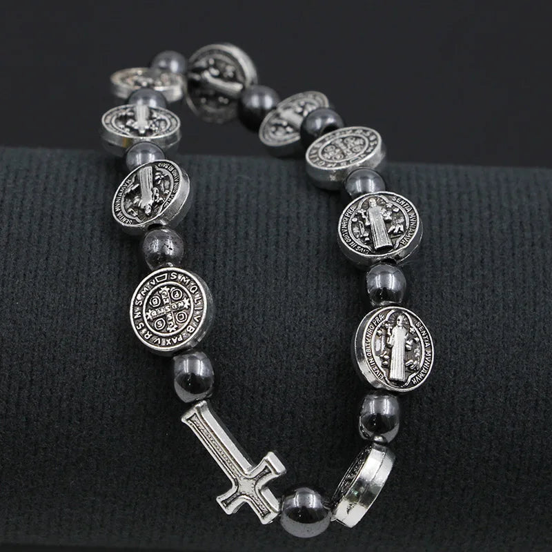 Pulsera de rosario católico con medalla de San Benito