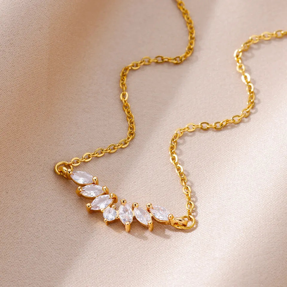 Collar de lujo con colgante de flor de circonia para mujer