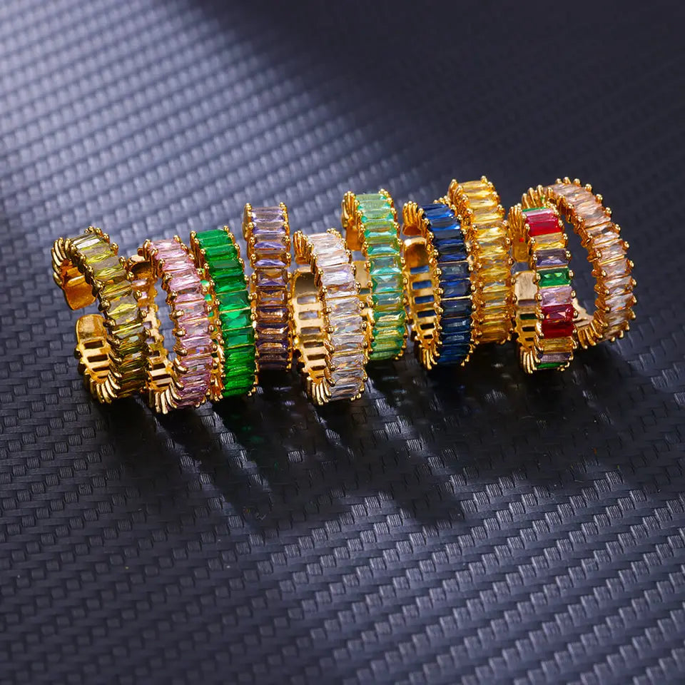 Anillo ajustable con circonia cúbica multicolor y baño de oro 18K unisex