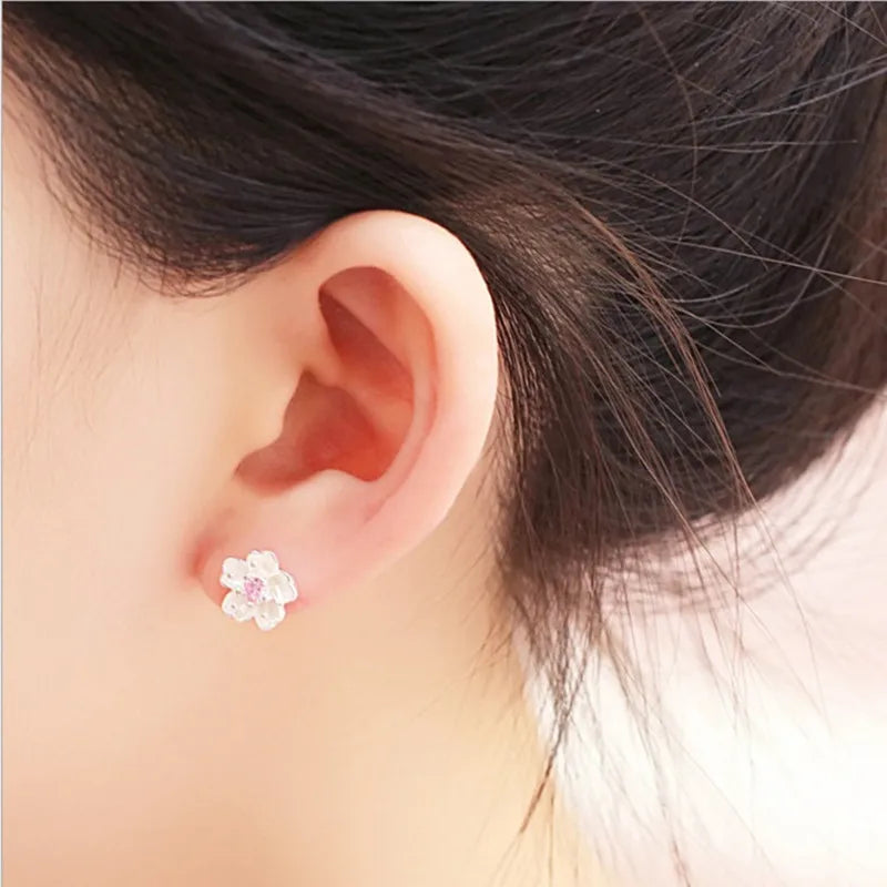 Pendientes de plata con circonita rosa y flor de cerezo