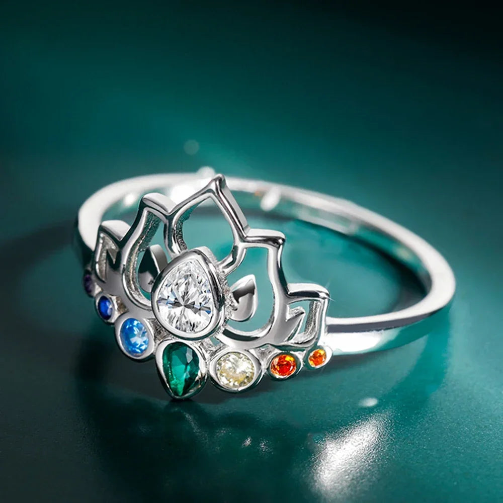 Anillos de yoga con chakras y flor de loto de colores para mujer