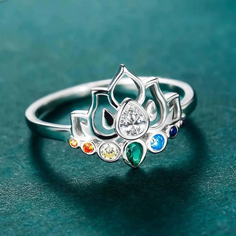 Anillos de yoga con chakras y flor de loto de colores para mujer