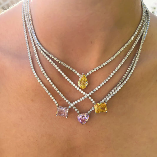 Collar de acero inoxidable de lujo para mujer