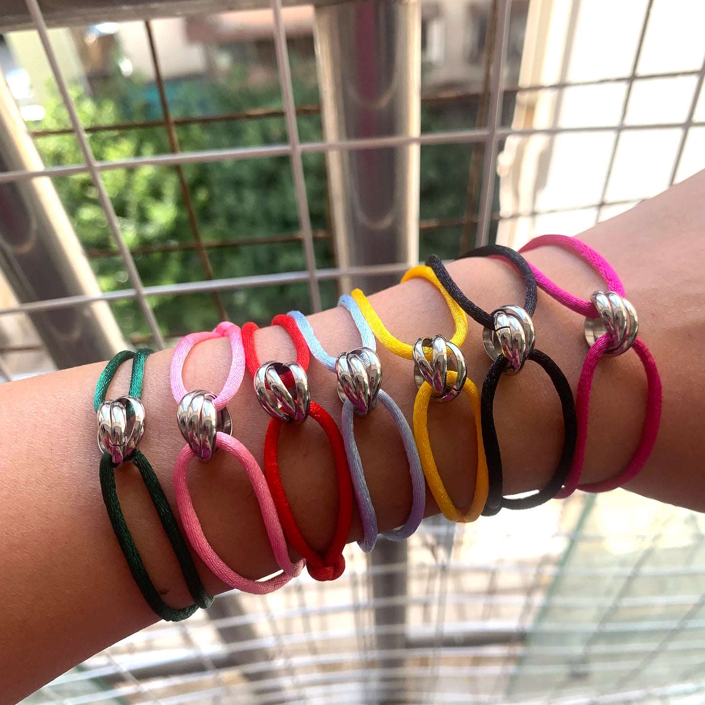 Pulsera de cuerda con hebilla de metal ajustable unisex de lujo