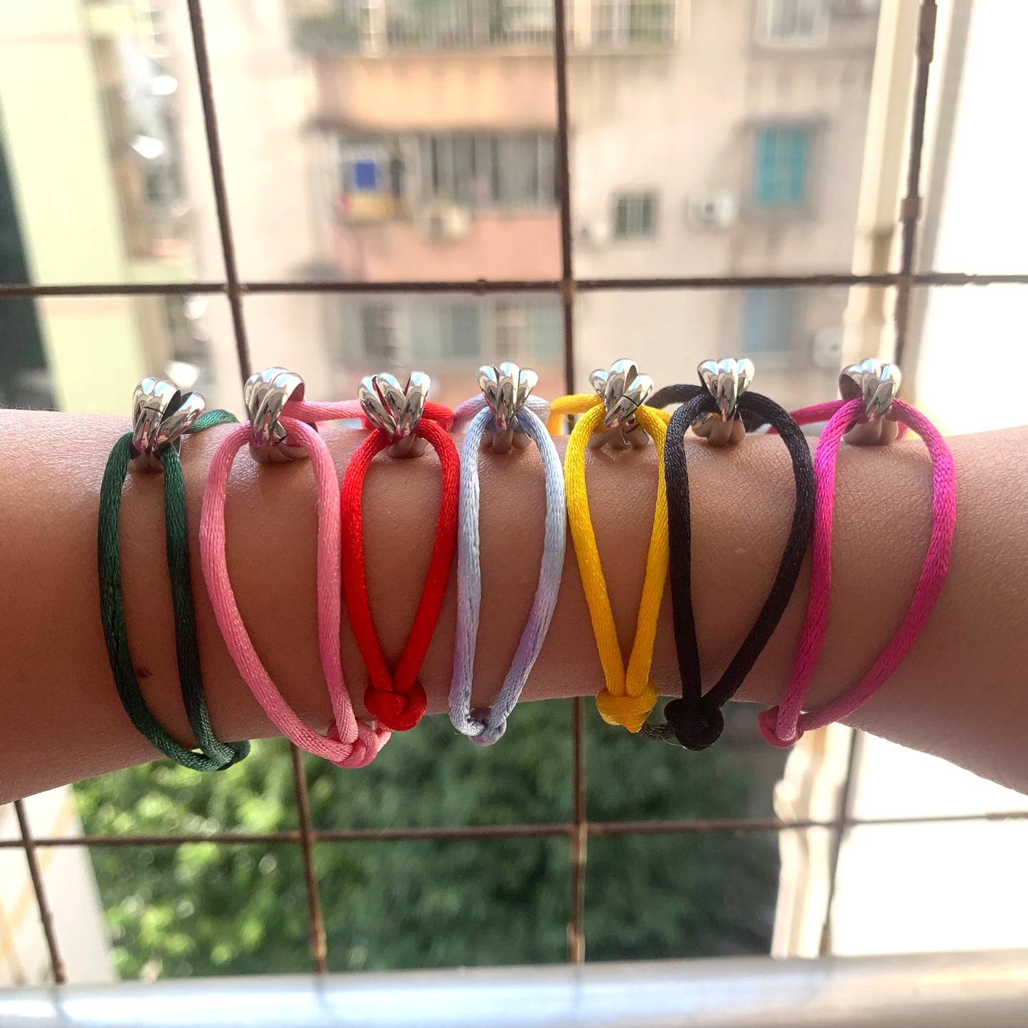 Pulsera de cuerda con hebilla de metal ajustable unisex de lujo