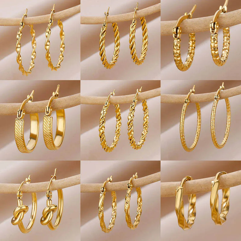 Elegantes arracadas de acero inoxidable en tendencia minimalista y vintage
