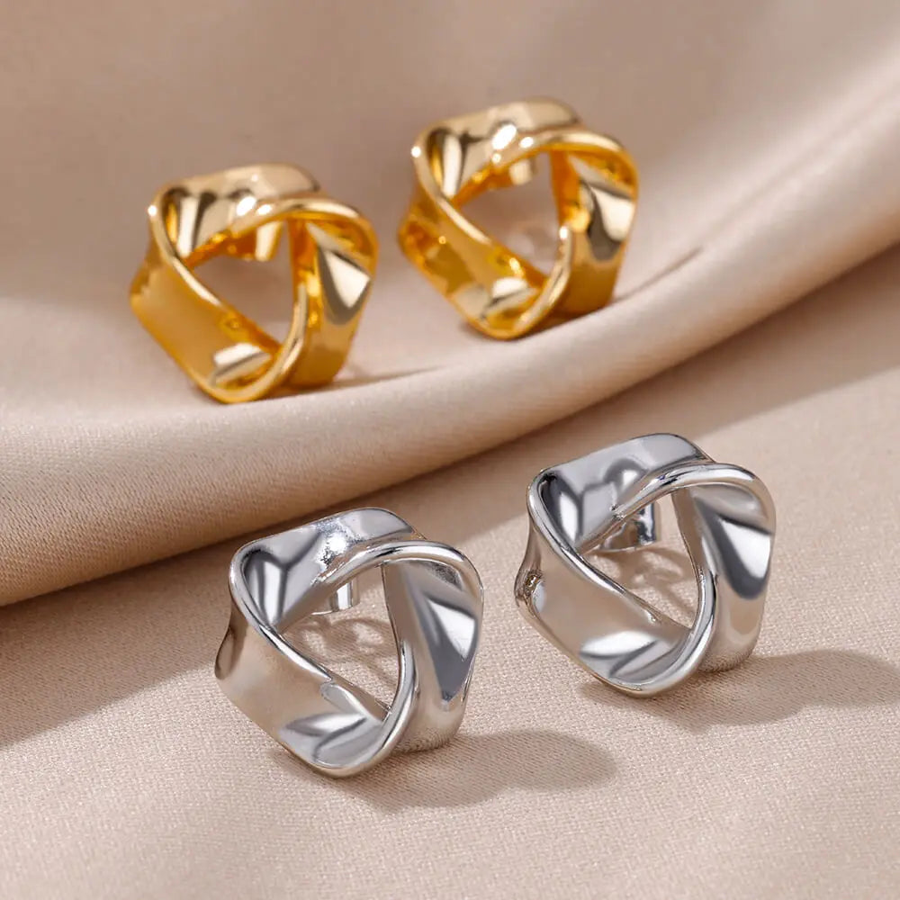Pendientes de aro con forma de corazón de acero inoxidable dorado de moda